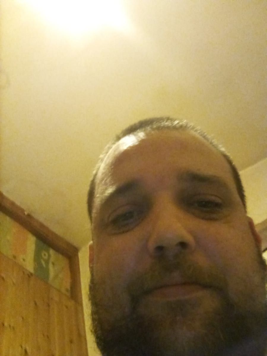 Profil de Enguerrand, 34 ans, Bars gay à Schwende (Appenzell Rhodes-Intérieures)