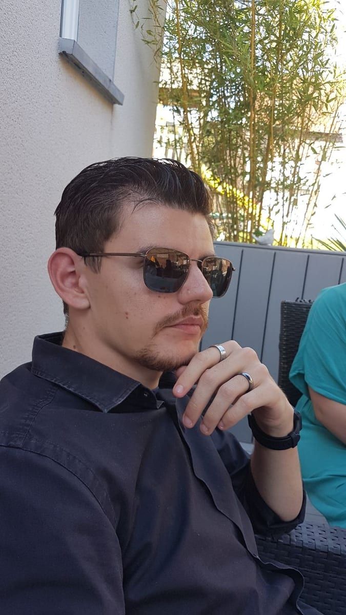 Profil de Tawfiq, 38 ans, Bars gay à Cronay (Vaud)