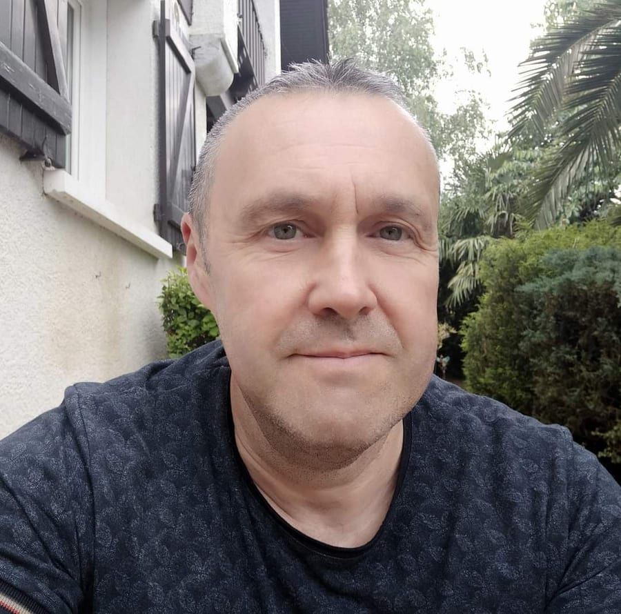 Profil de Iwann, 45 ans, Bars gay à Wassen UR (Uri)