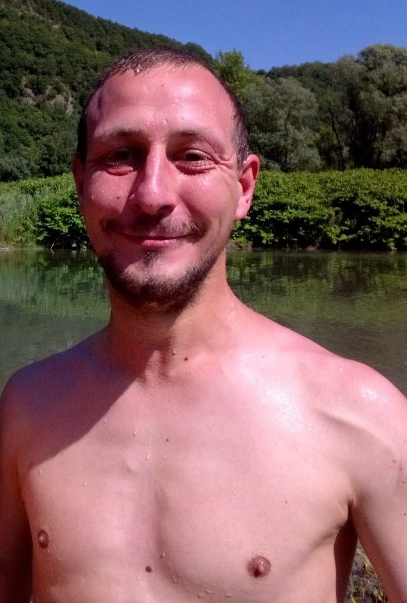Profil de Abderrahman, 37 ans, Bars gay à Grandfontaine (Jura)