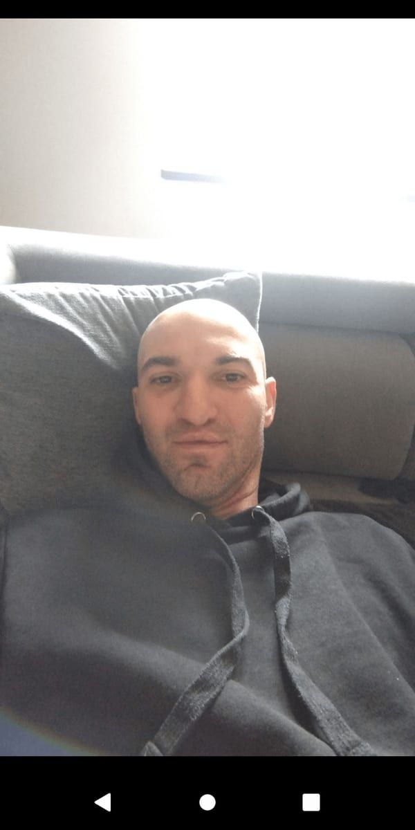 Profil de Deven, 29 ans, Bars gay à Uttwil (Thurgovie)