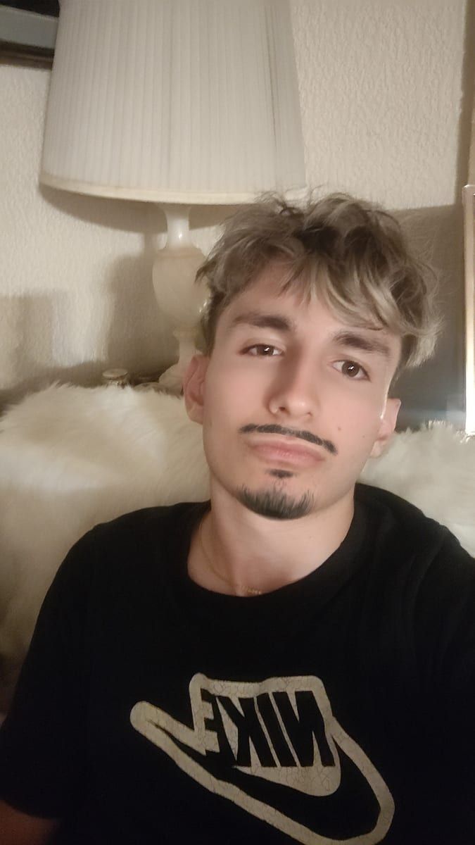 Profil de Salman, 28 ans, Bars gay à Mission (Valais)