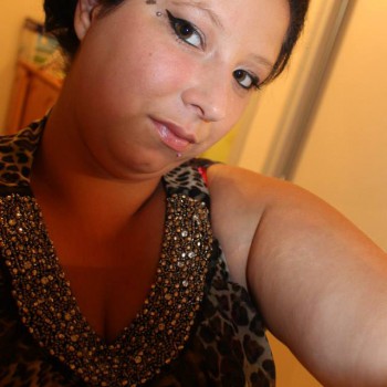 Talina - Bars gay à Surrein Profil de Talina, 24 ans, Bars gay à Surrein (Grisons)
