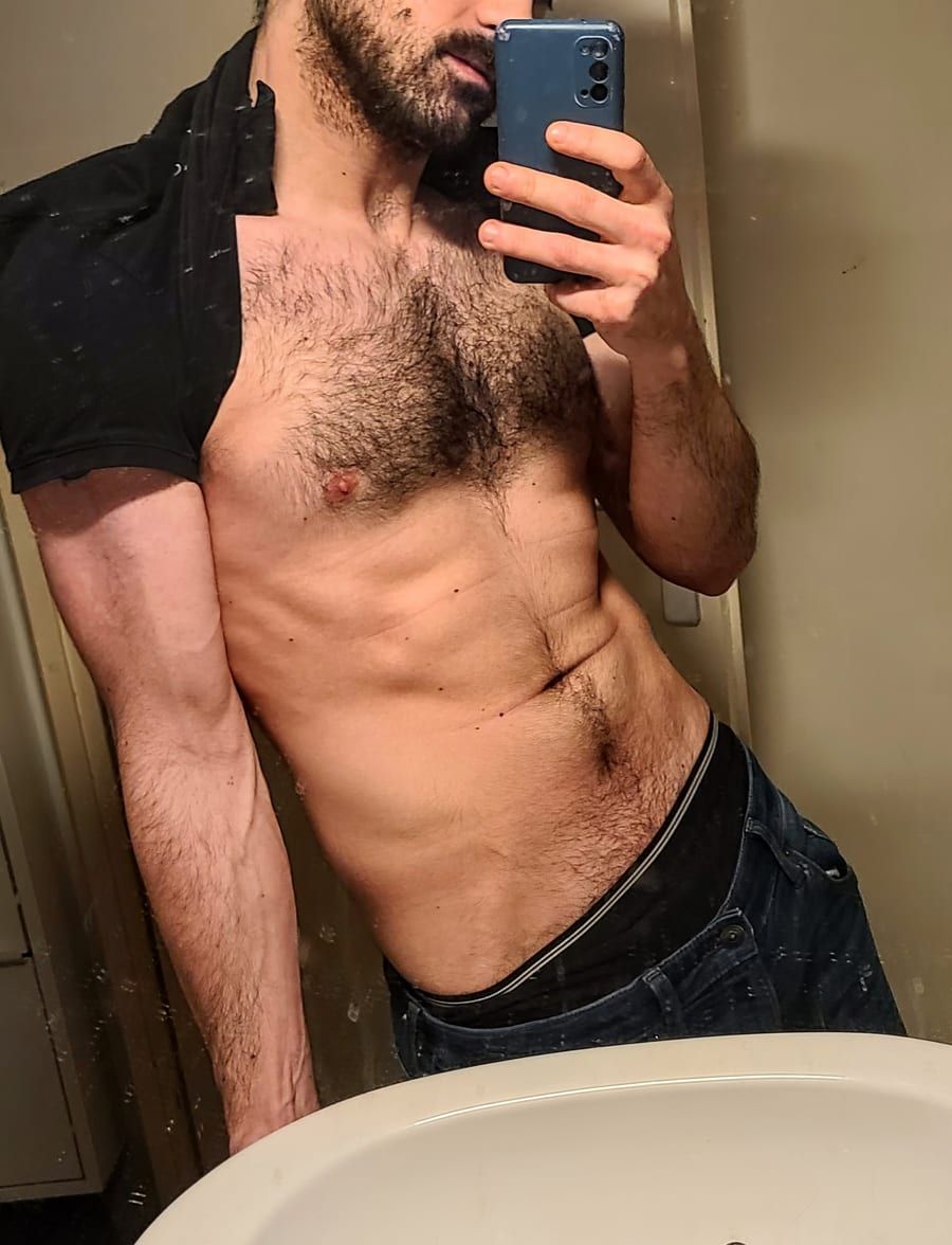 Profil de Joachim, 29 ans, Bars gay à Arvigo (Grisons)