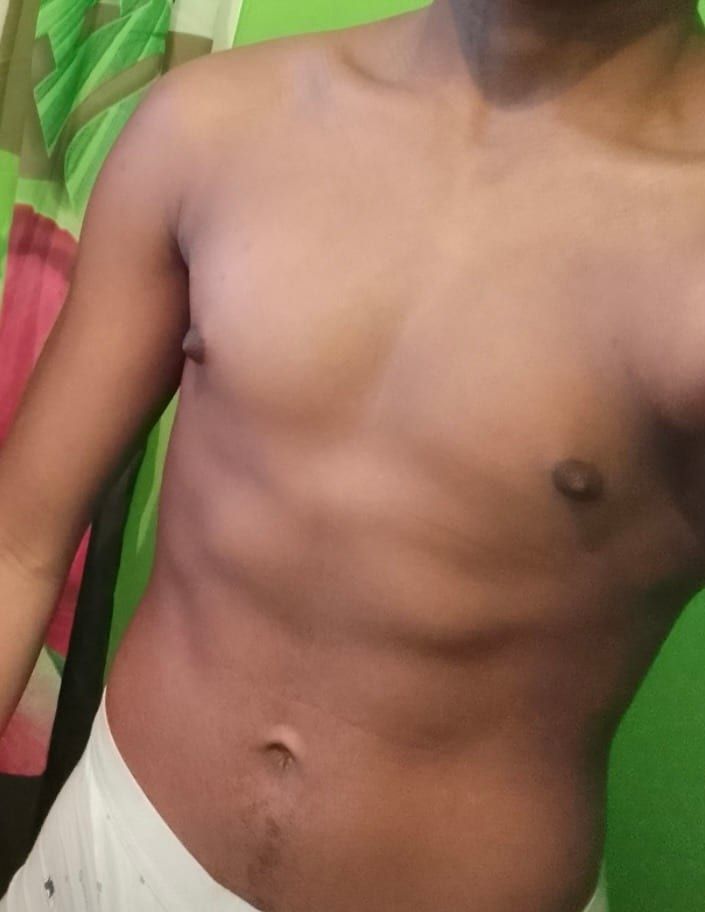 Profil de King, 25 ans, Bars gay à Ladir (Grisons)