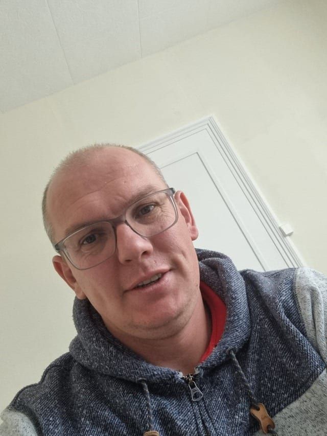 Profil de Celdric, 32 ans, Bars gay à Epsach (Berne)