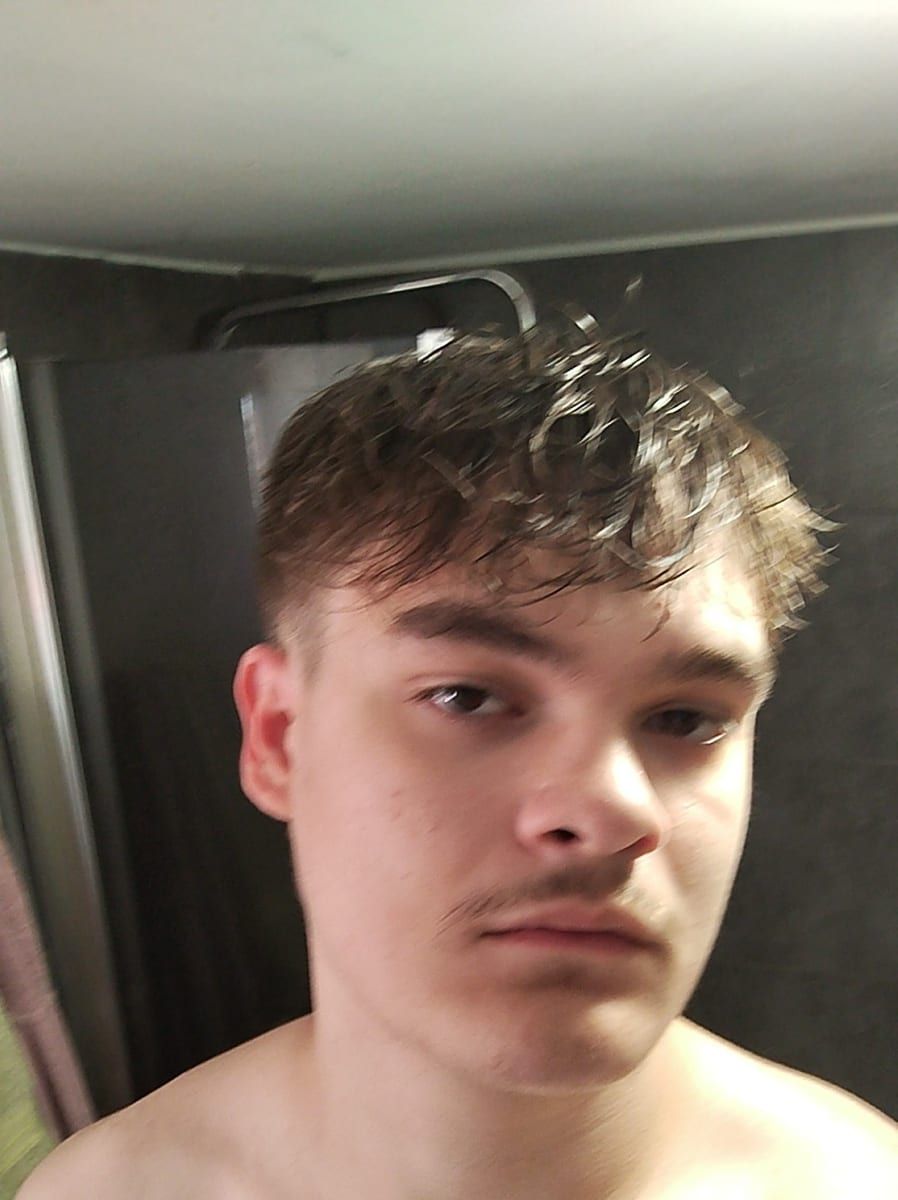 Profil de Cédric, 24 ans, Bars gay à Boltigen (Berne)