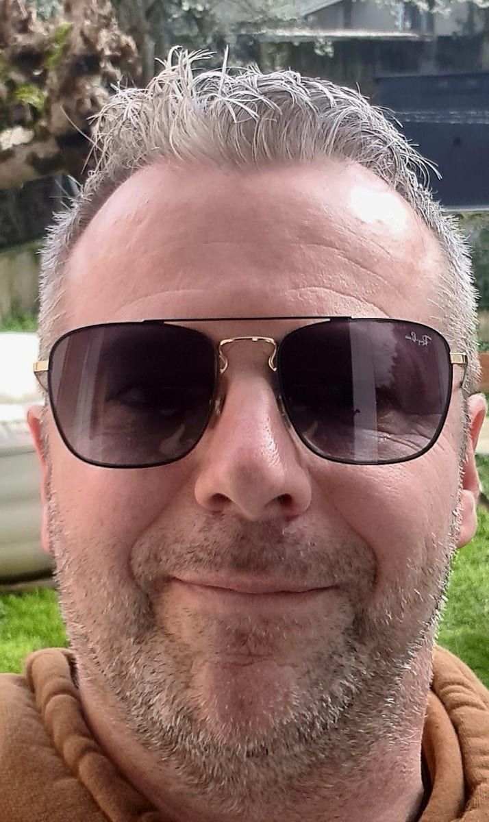 Profil de Smahine, 24 ans, Bars gay à Uttwil (Thurgovie)
