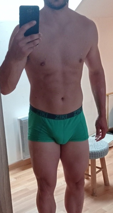 Profil de Isaiah, 36 ans, Bars gay à Eclépens (Vaud)