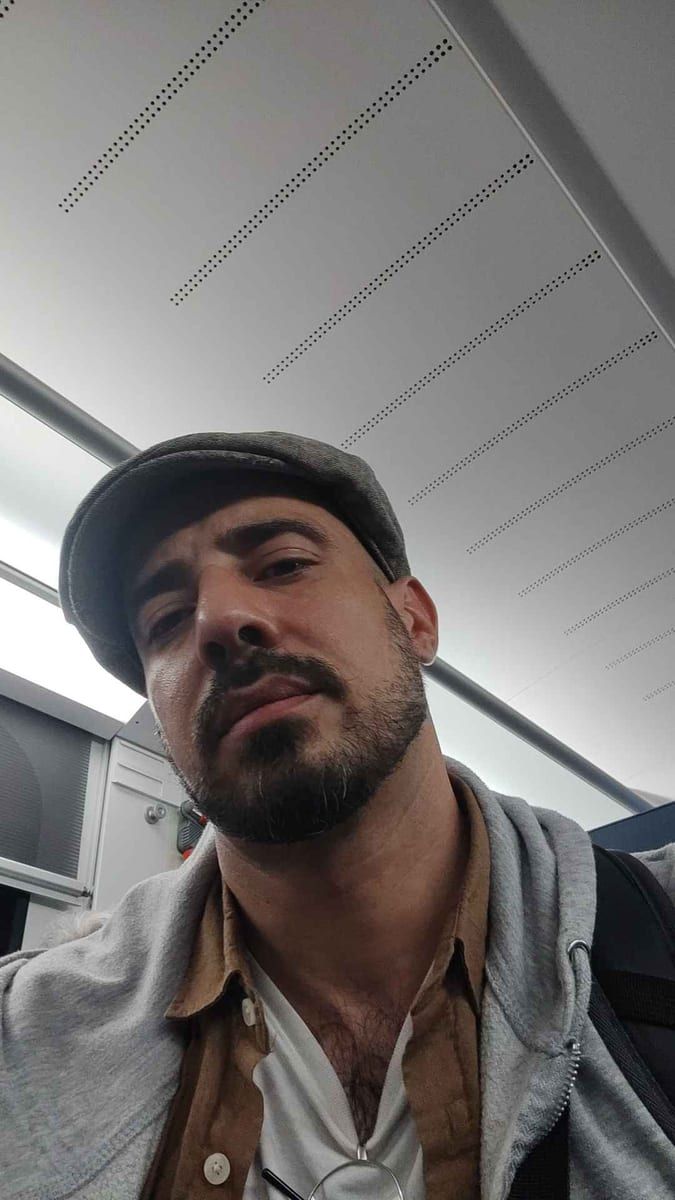 Profil de Kazimir, 33 ans, Bars gay à Hedingen (Zurich)