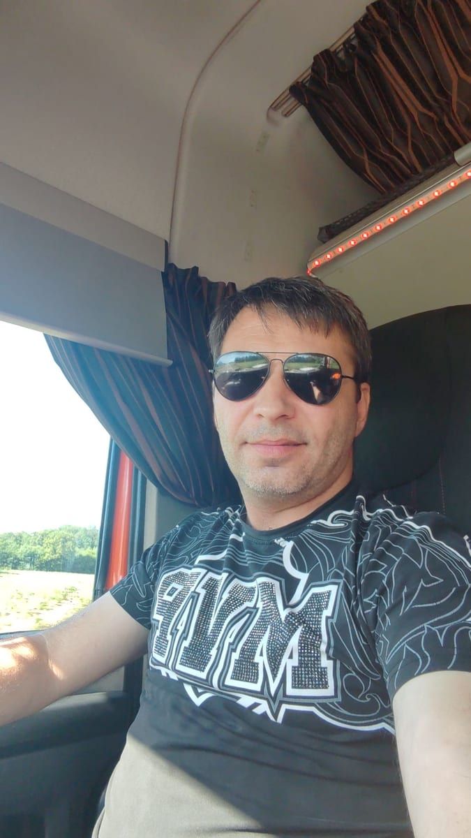 Profil de Tymeo, 23 ans, Bars gay à Vacallo (Tessin)