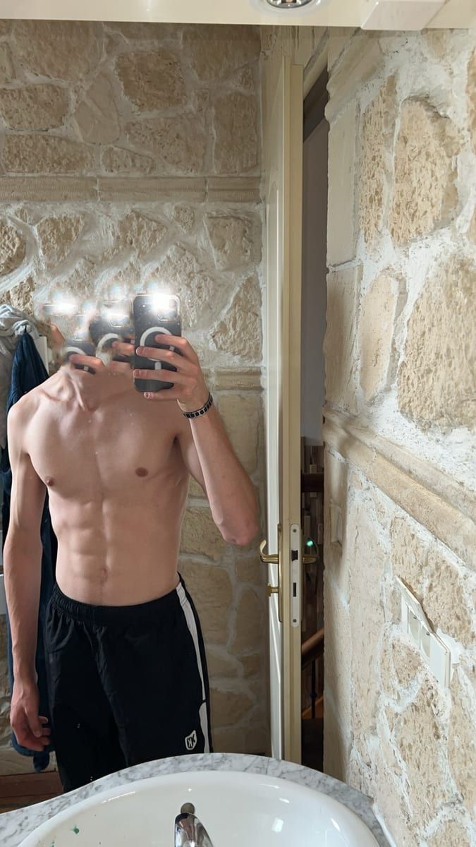 Profil de Stelian, 25 ans, Bars gay à Wassen UR (Uri)