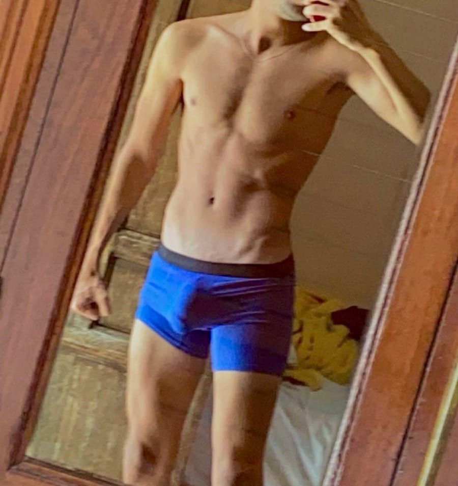 Profil de Sikhou, 37 ans, Bars gay à Morissen (Grisons)