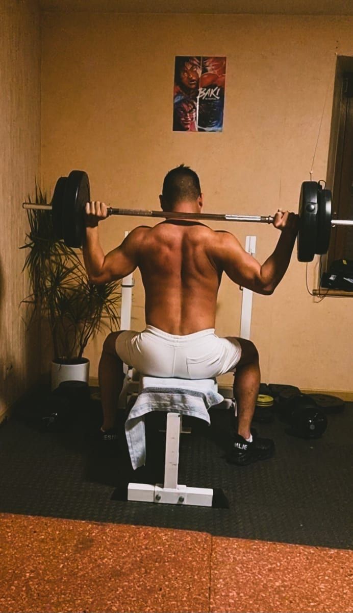 Profil de Emerique, 35 ans, Bars gay à Fürstenau (Grisons)
