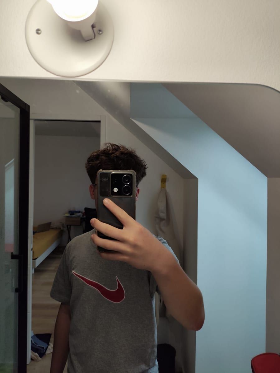 Profil de Joad, 32 ans, Bars gay à Yens (Vaud)