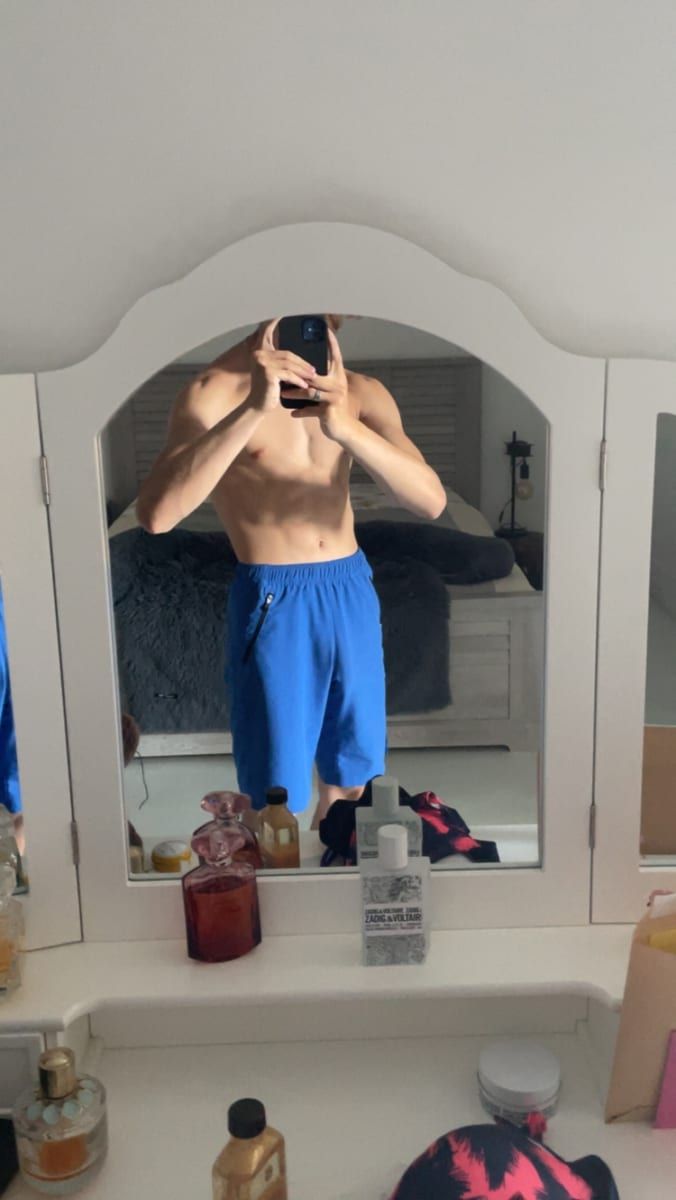 Profil de Kimany, 40 ans, Bars gay à Enges (Neuchâtel)