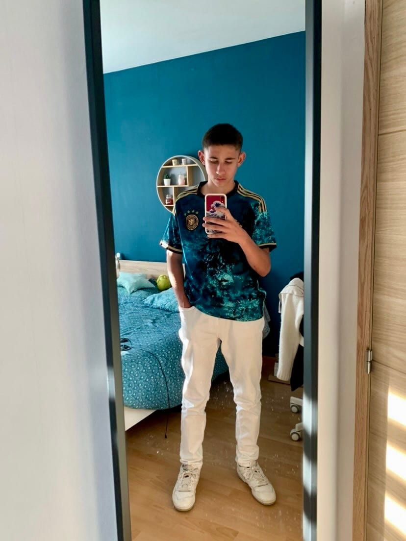 Profil de Dohan, 23 ans, Bars gay à Hauptikon (Zurich)