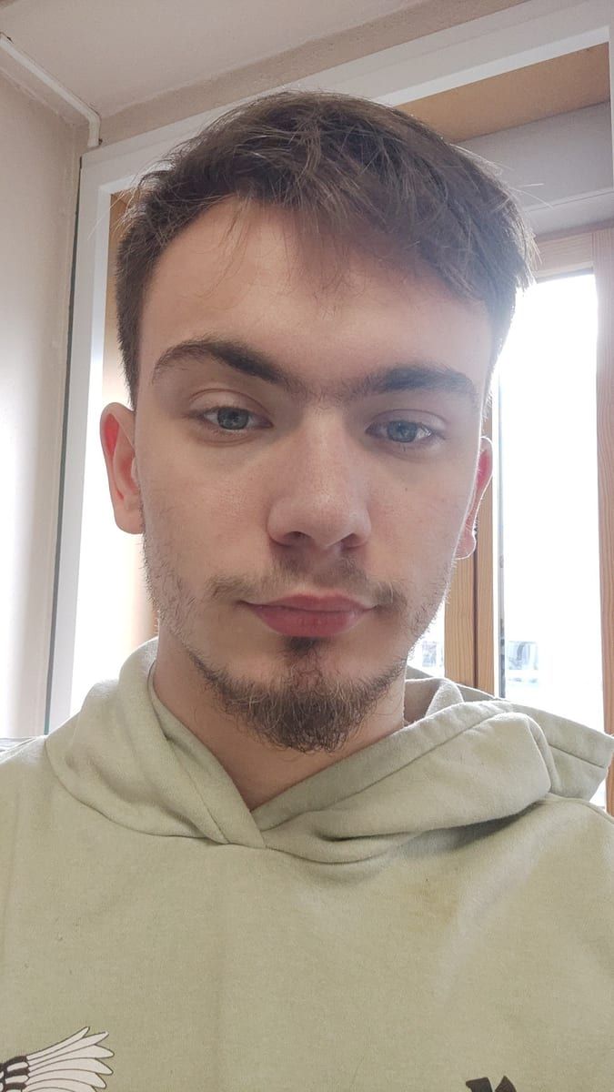 Profil de Kenjee, 29 ans, Bars gay à Jenaz (Grisons)