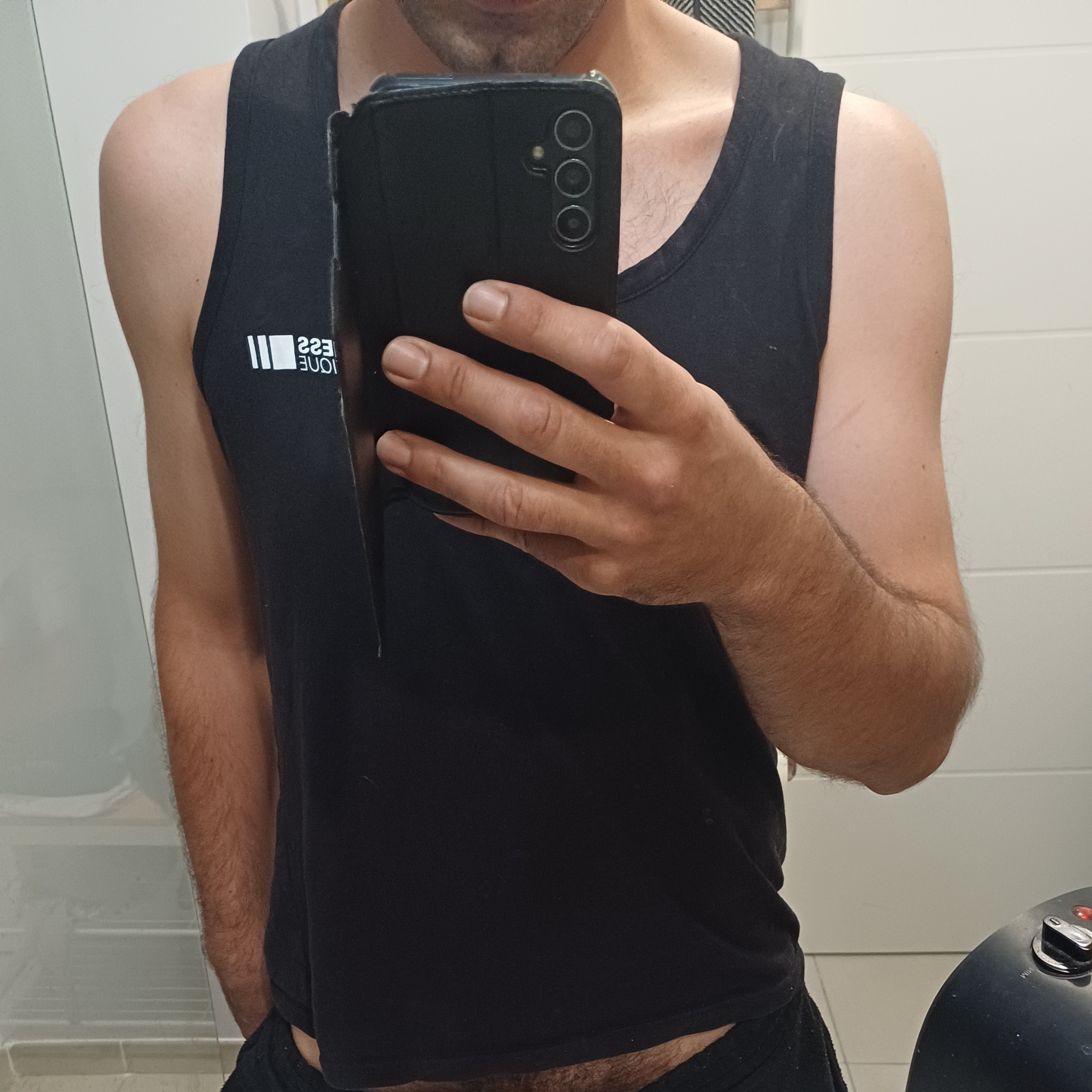 Profil de Luka, 30 ans, Bars gay à Madulain (Grisons)