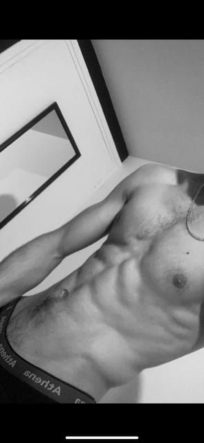 Profil de Jaki, 40 ans, Bars gay à Zeneggen (Valais)