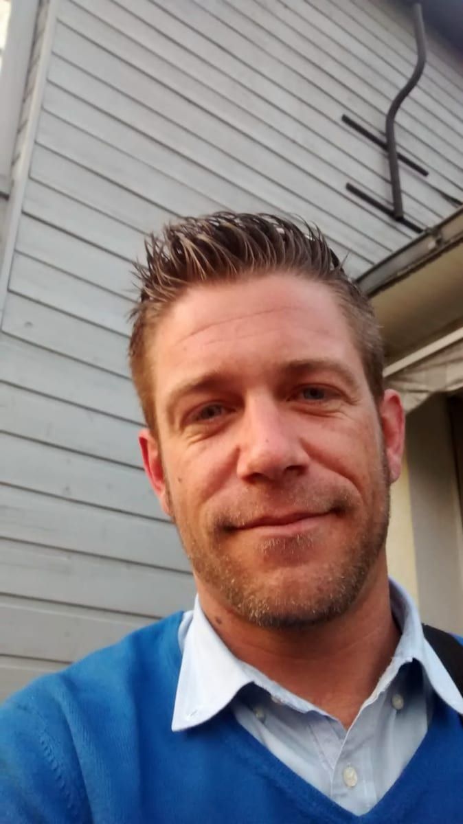 Profil de Chrif, 37 ans, Bars gay à Zuchwil (Soleure)