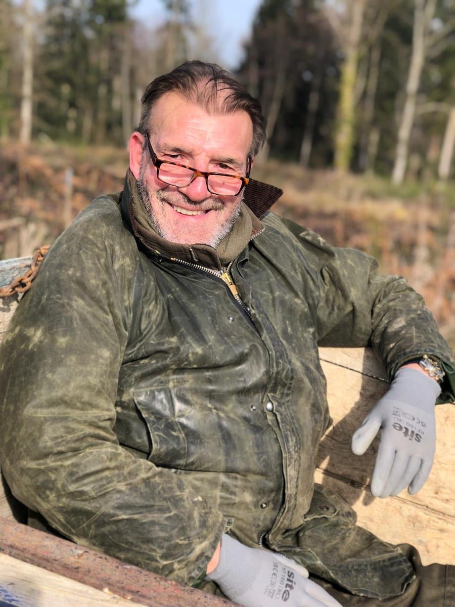 Profil de Adame, 40 ans, Bars gay à Arvigo (Grisons)