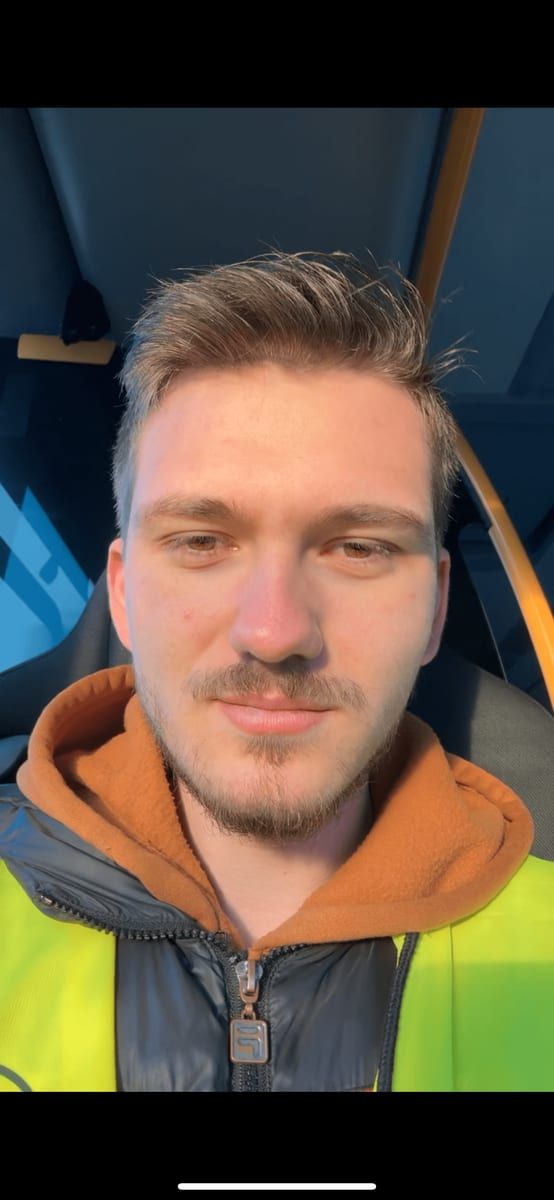 Profil de Anass, 38 ans, Bars gay à Wassen UR (Uri)