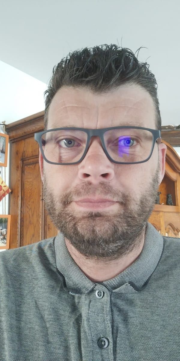 Profil de Aladdin, 45 ans, Bars gay à Forel FR (Fribourg)