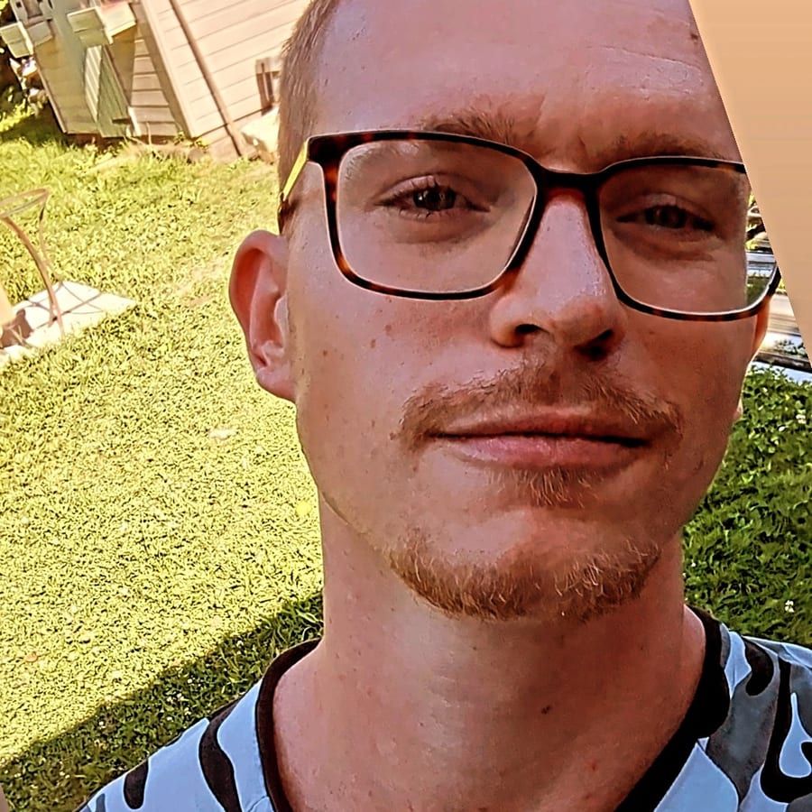 Profil de Whesley, 24 ans, Bars gay à Büron (Lucerne)