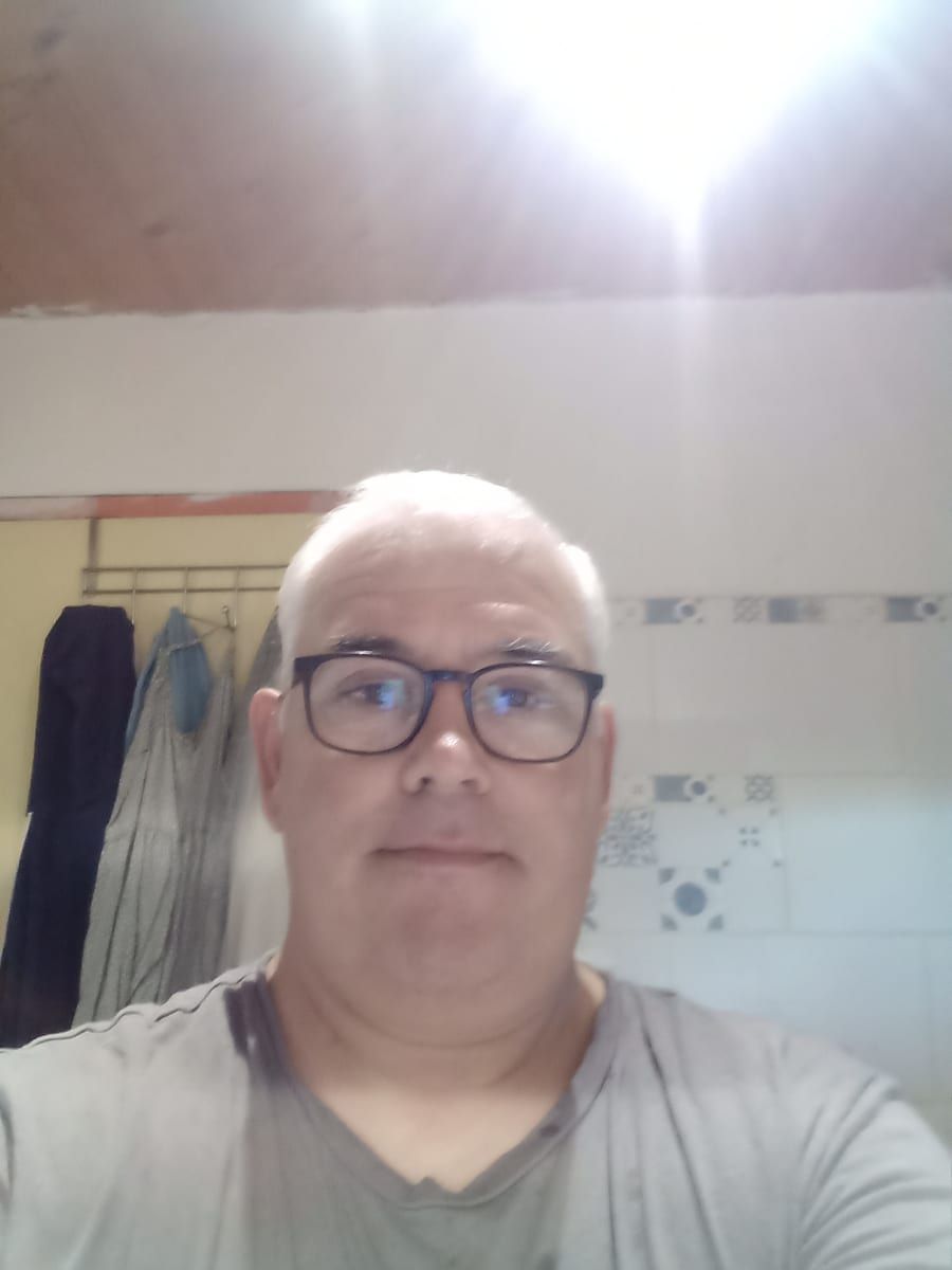Profil de Taher, 44 ans, Bars gay à Mülligen (Argovie)