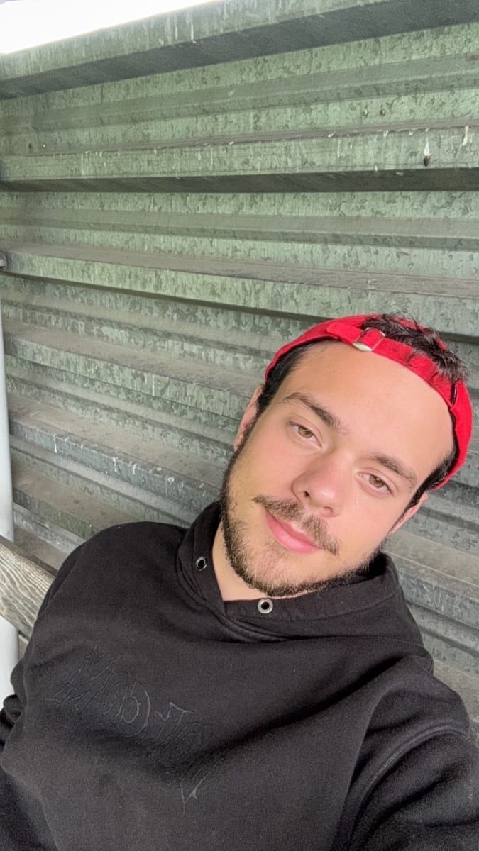 Profil de Safouane, 34 ans, Bars gay à Wilen (Sarnen) (Obwald)