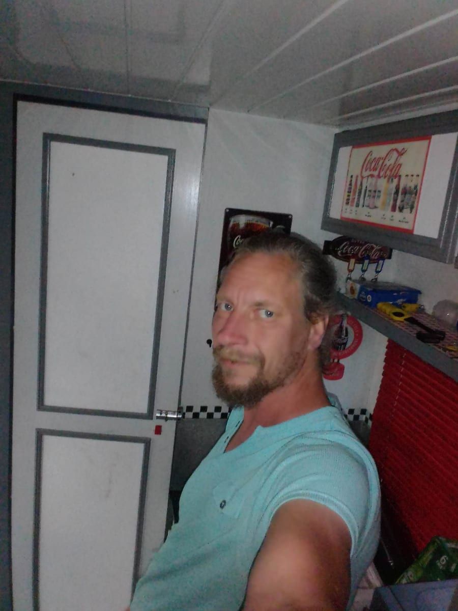 Profil de Nawad, 43 ans, Bars gay à Hauptikon (Zurich)