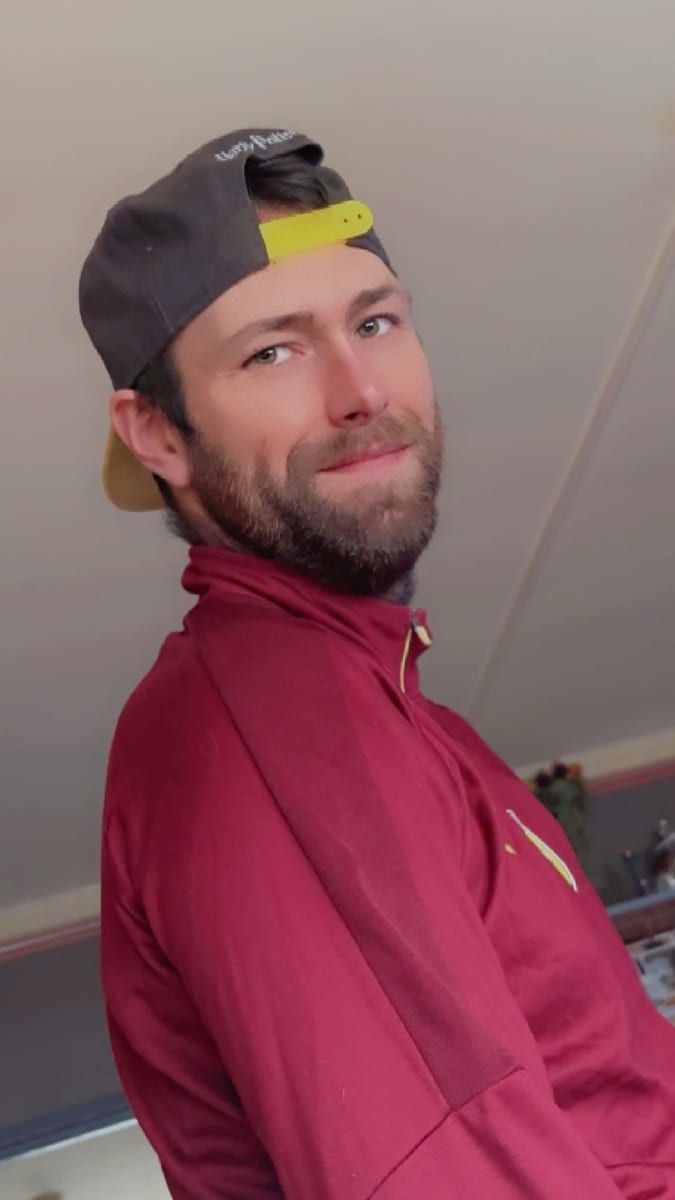 Profil de Lounes, 24 ans, Bars gay à Hauptikon (Zurich)