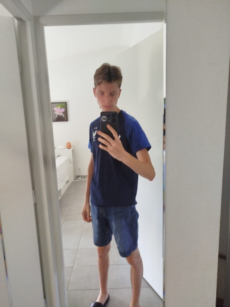 Profil de Doriand, 26 ans, Bars gay à Cumbel (Grisons)
