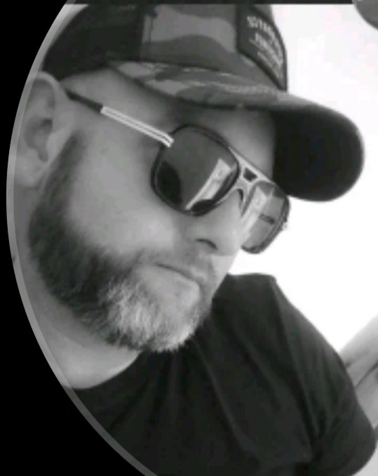 Profil de Nour, 40 ans, Bars gay à Bowil (Berne)