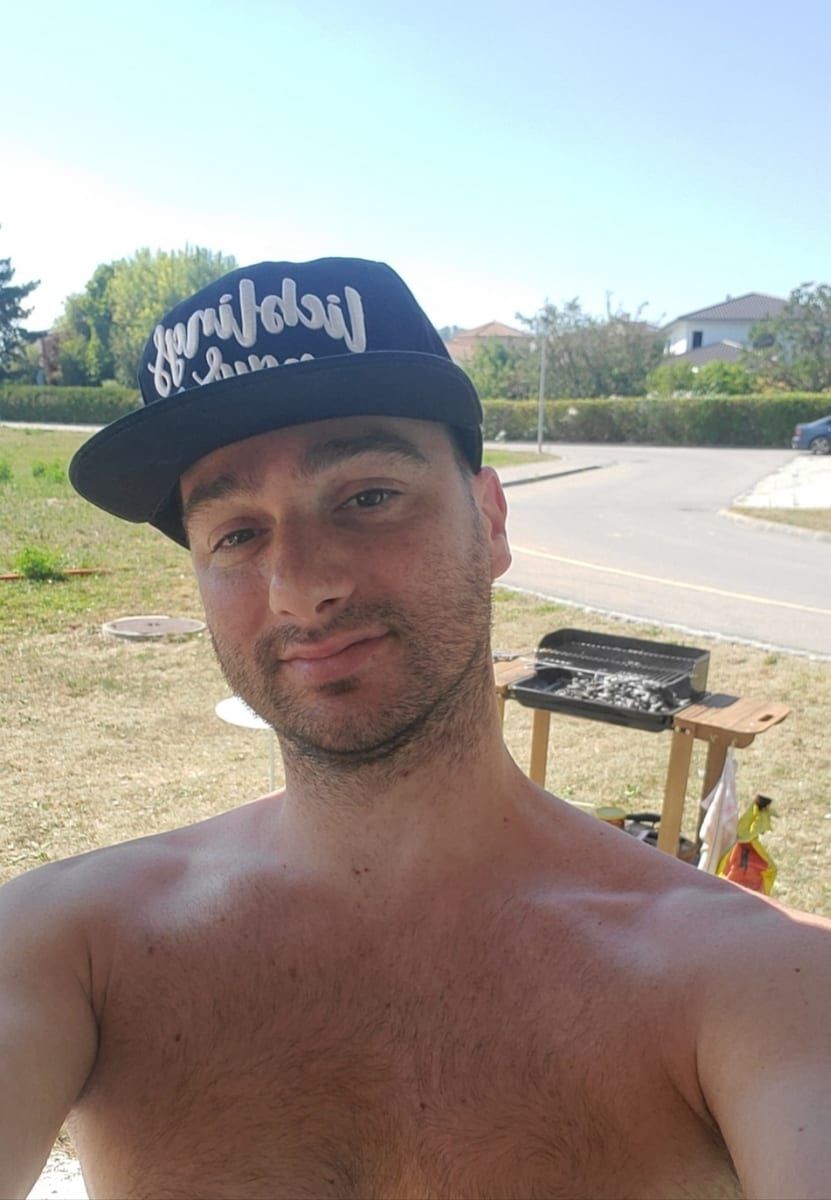 Profil de Ahamada, 38 ans, Bars gay à Douanne (Berne)