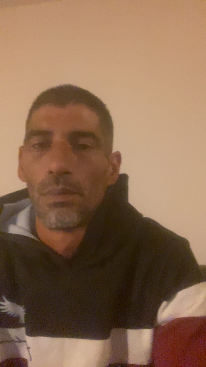Profil de Donavan, 38 ans, Bars gay à Douanne (Berne)