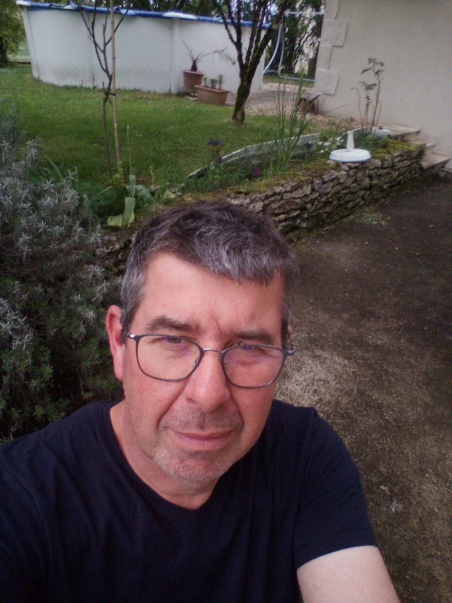 Profil de Niki, 34 ans, Bars gay à Bâle (Bâle-Ville)