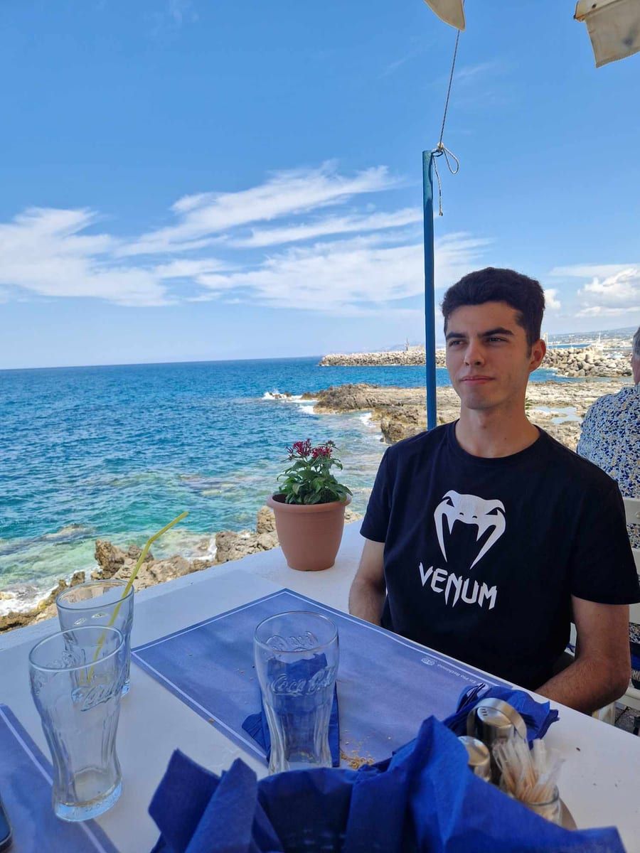 Profil de Niels, 25 ans, Bars gay à Tersnaus (Grisons)
