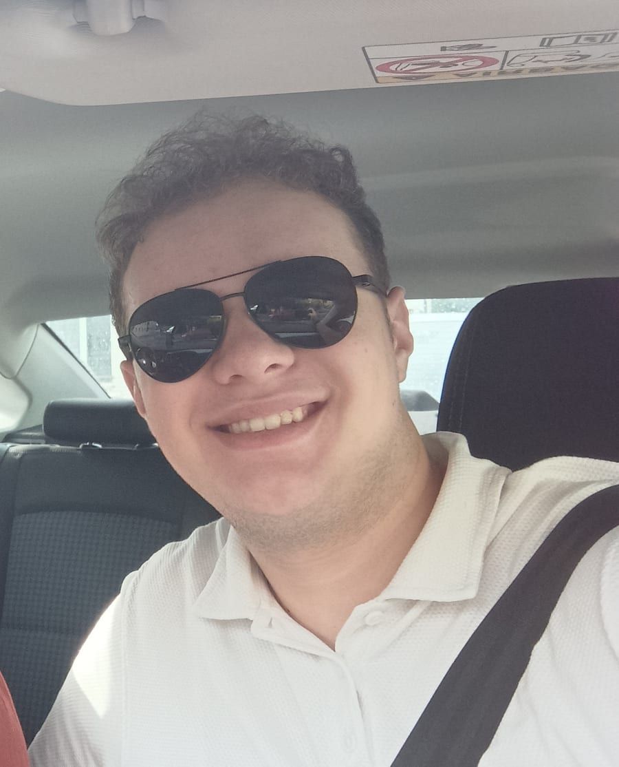 Profil de Floris, 26 ans, Bars gay à Waldstatt (Appenzell Rhodes-Extérieures)