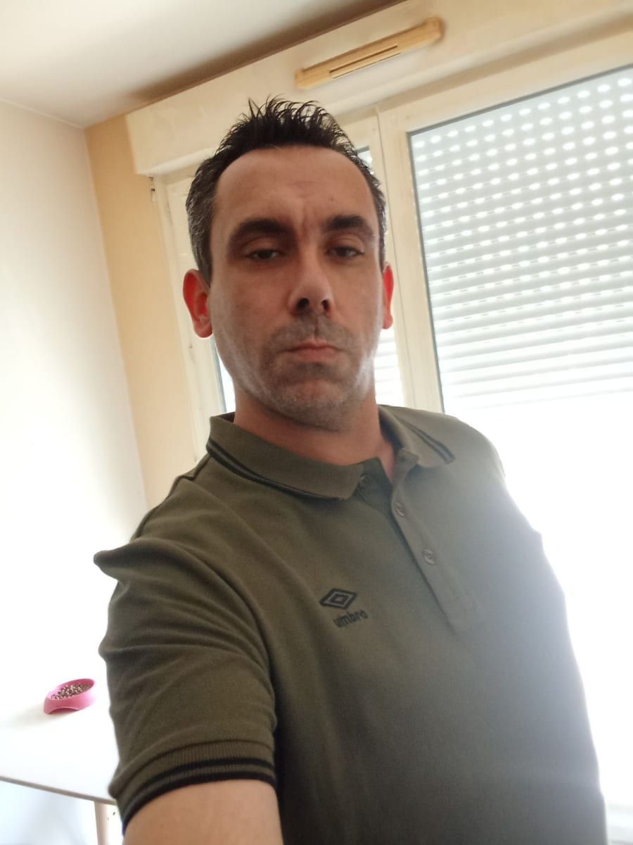Profil de Altair, 34 ans, Bars gay à Mauensee (Lucerne)
