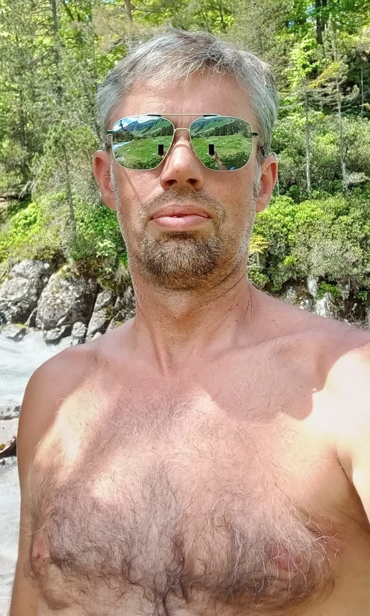 Profil de Berton, 27 ans, Bars gay à Urnerboden (Uri)