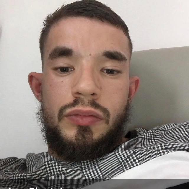 Profil de Tennessee, 30 ans, Bars gay à Willerzell (Schwytz)
