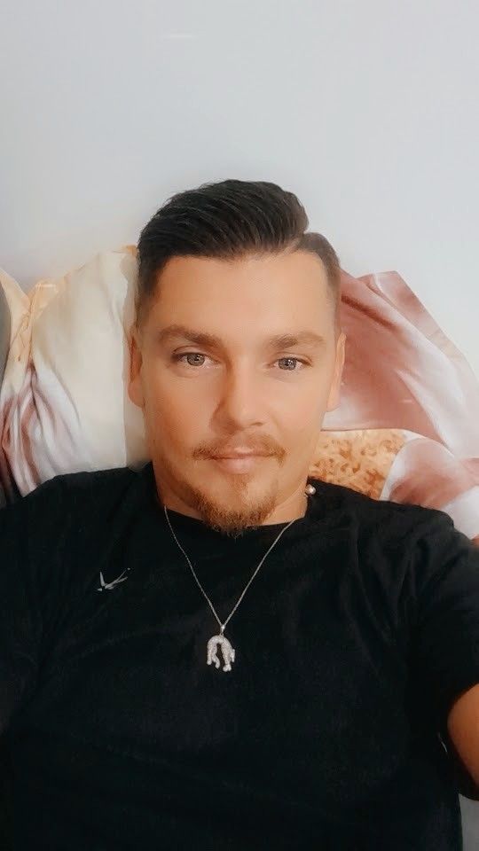 Profil de Ferdinando, 36 ans, Bars gay à Zwischenflüh (Berne)