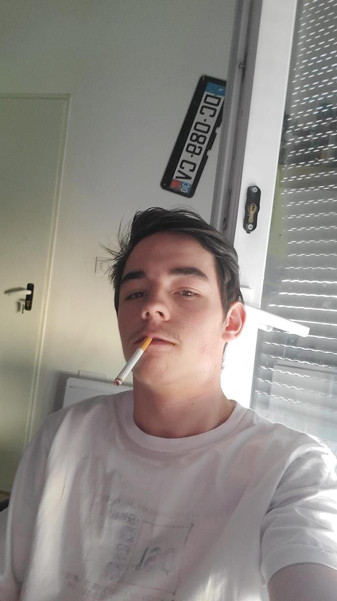 Profil de Yven, 32 ans, Bars gay à La Conversion (Vaud)