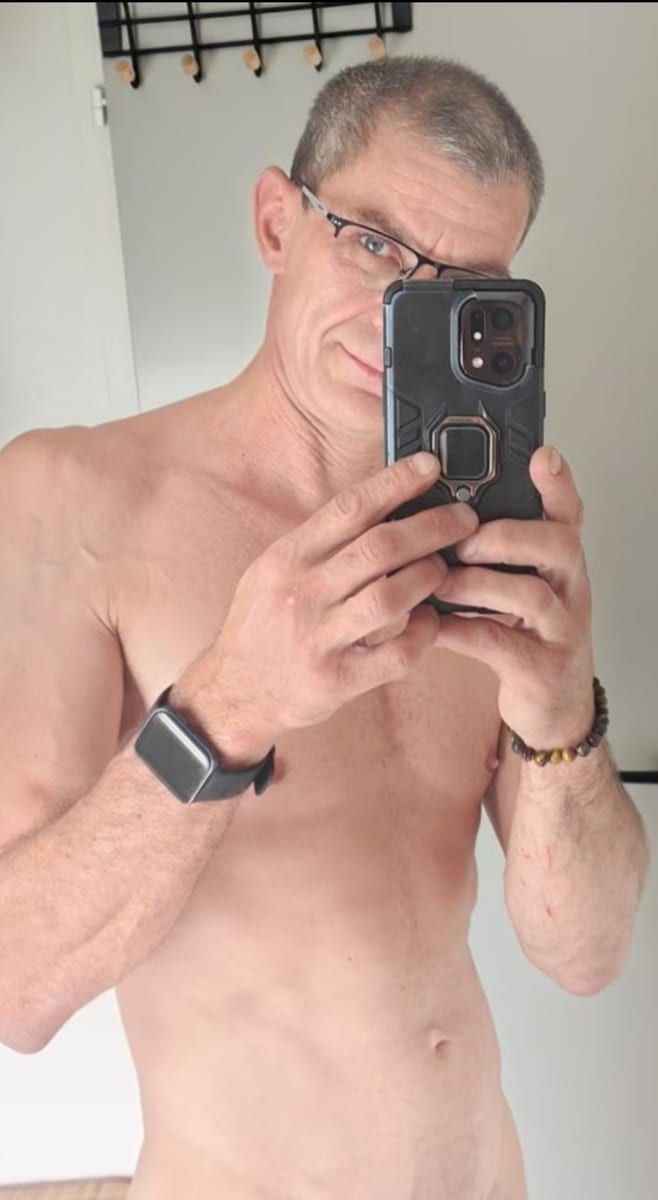 Profil de Nour, 44 ans, Bars gay à Trasadingen (Schaffhouse)