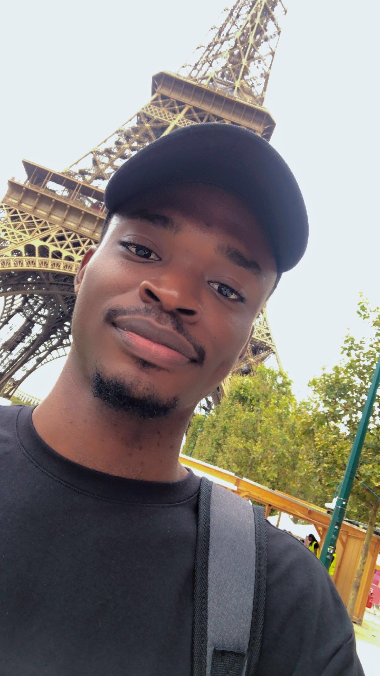 Profil de Dionis, 34 ans, Bars gay à Realp (Uri)